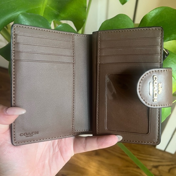 Coach Wallet - Picture 5 of 7